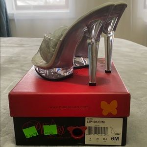 Bikini competitor shoes